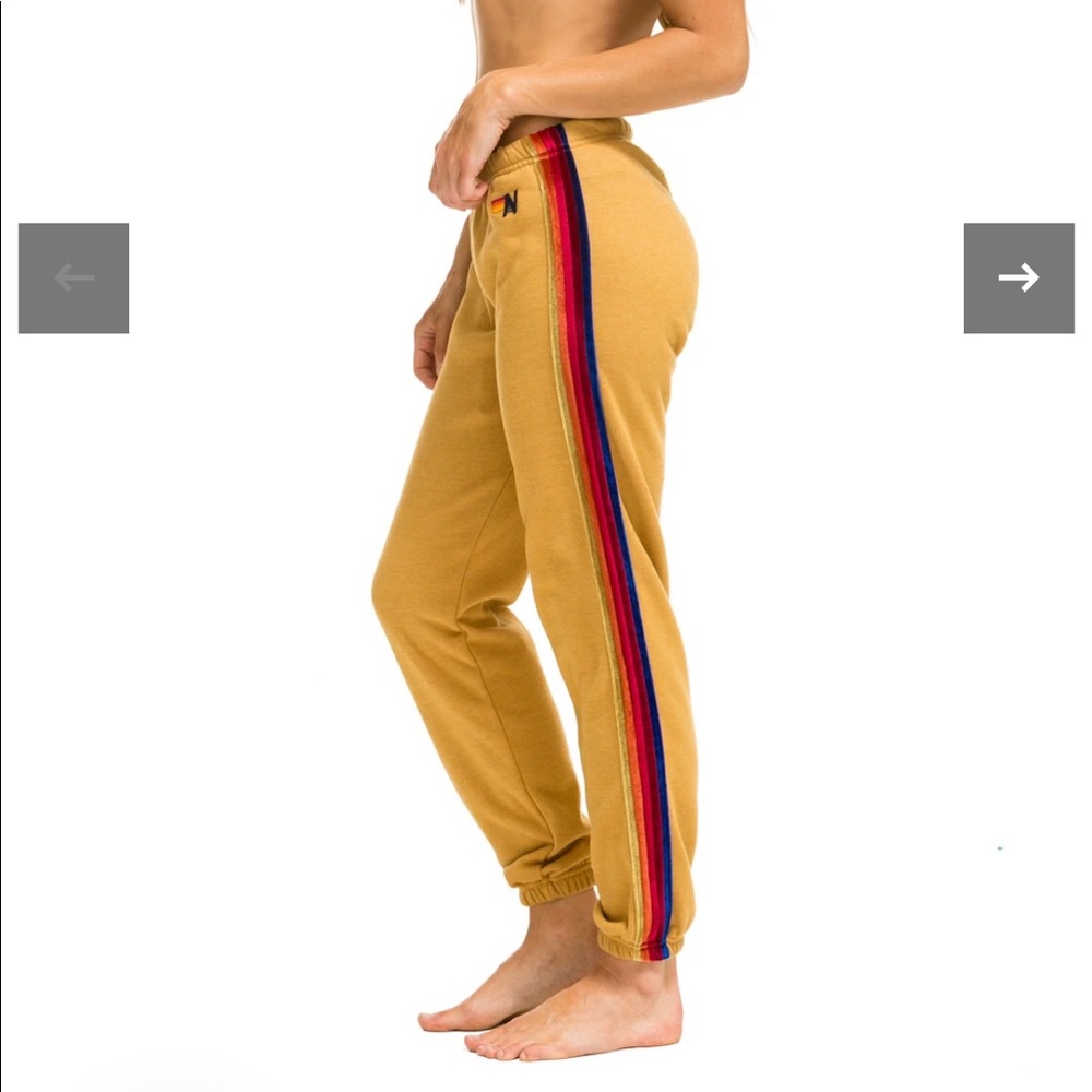CLASSIC SWEATPANTS - Gold rust Kaki STRIPES